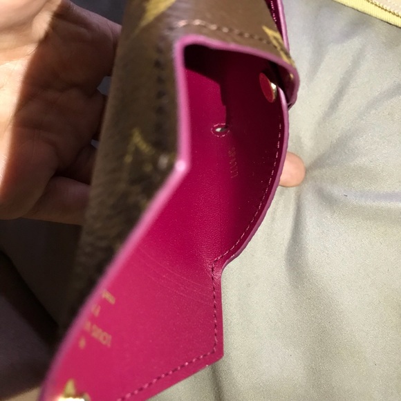 ❌SOLD❌ Louis Vuitton Card Holder - Picture 6 of 8